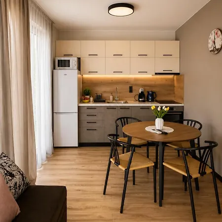 Crown Sea Breeze Apartament