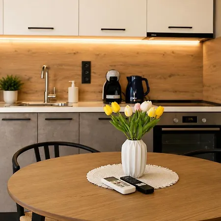 Crown Sea Breeze Apartament